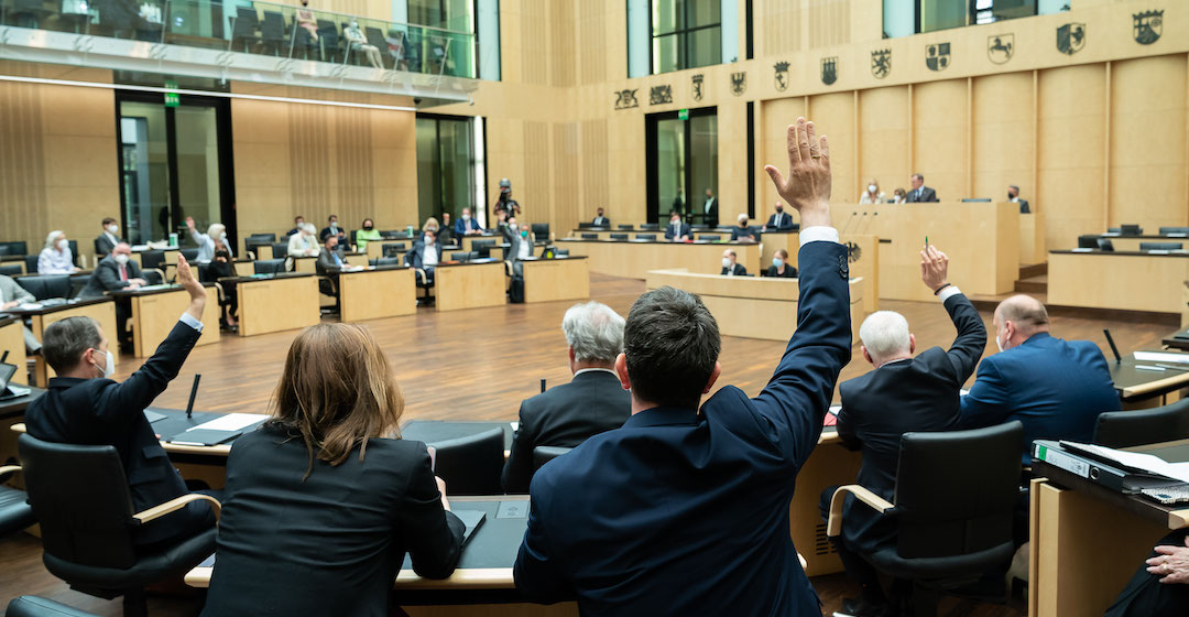 Bundestag und Bundesrat stimmen für beschleunigten Ausbau der erneuerbaren Energien