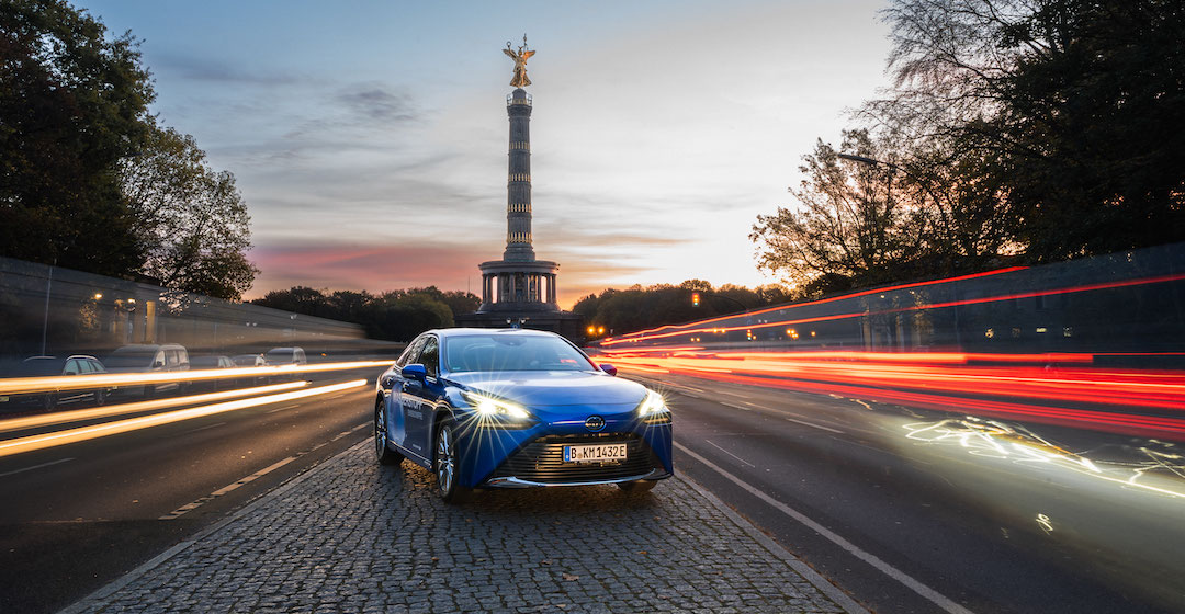 Toyota bringt in Berlin 200 Brennstoffzellen-Pkw auf die Straßen
