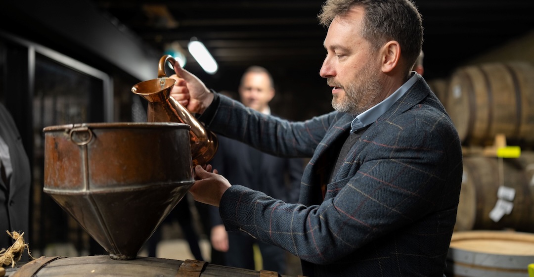 Supercritical und Suntory schließen Projekt zur Whisky-Destillation mit Wasserstoff erfolgreich ab