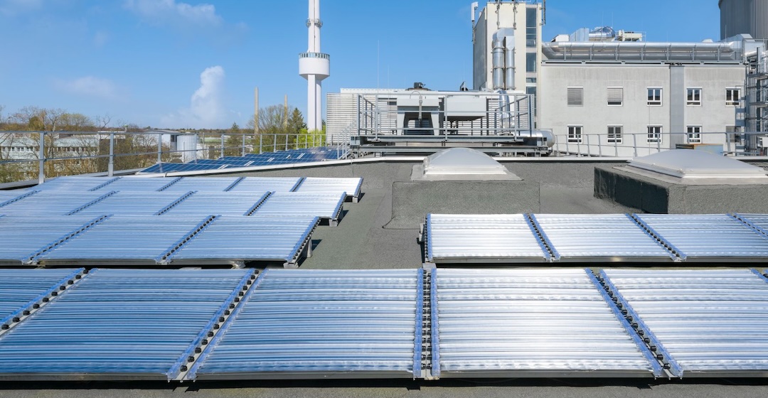 Photreon entwickelt Photoreaktorpaneel für die direkte solare Wasserstofferzeugung