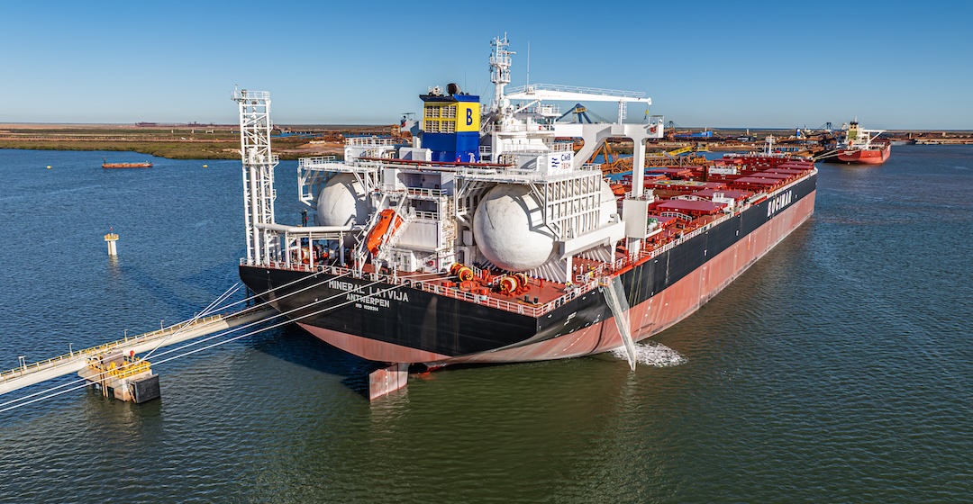 Fortescue chartert 12 Frachter mit Ammoniakantrieb von CMB